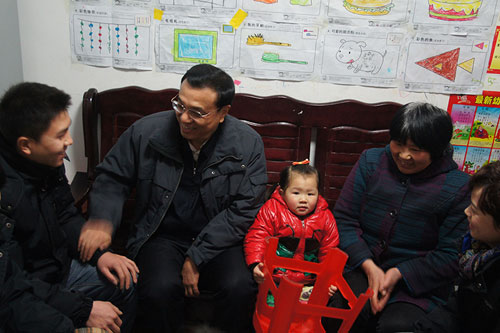 李克強(qiáng)九江調(diào)研:農(nóng)民工變市民要解決住房問(wèn)題