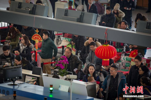 YψD125ÿϾڇHCkǙCm(x)<a target='_blank' href='http://www.chinanews.com/' _fcksavedurl='http://www.chinanews.com/'><p class=