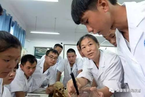 ذȥt(y)Ĺ(jin)ЩӲ^c(din)R